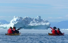 Initiation en kayak au milieu des icebergs